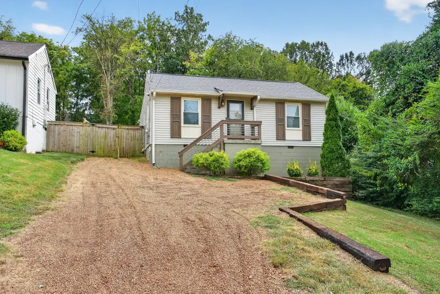 932 Sharpe Ave, Nashville, TN 37206 - #3