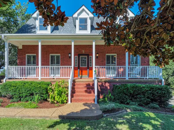 9725 Dogwood Dr, Bon Aqua, TN 37025