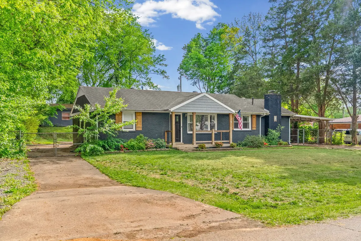 16 Donelson Dr, Clarksville, TN 37042 - #1