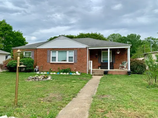 917 3rd Ave, Fayetteville, TN 37334