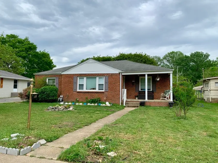 917 3rd Ave, Fayetteville, TN 37334 - #2