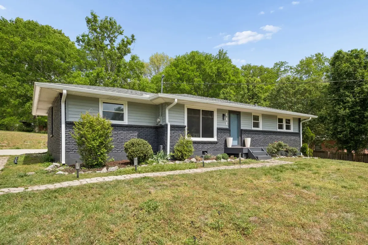 623 Philwood Dr, Nashville, TN 37214 - #1