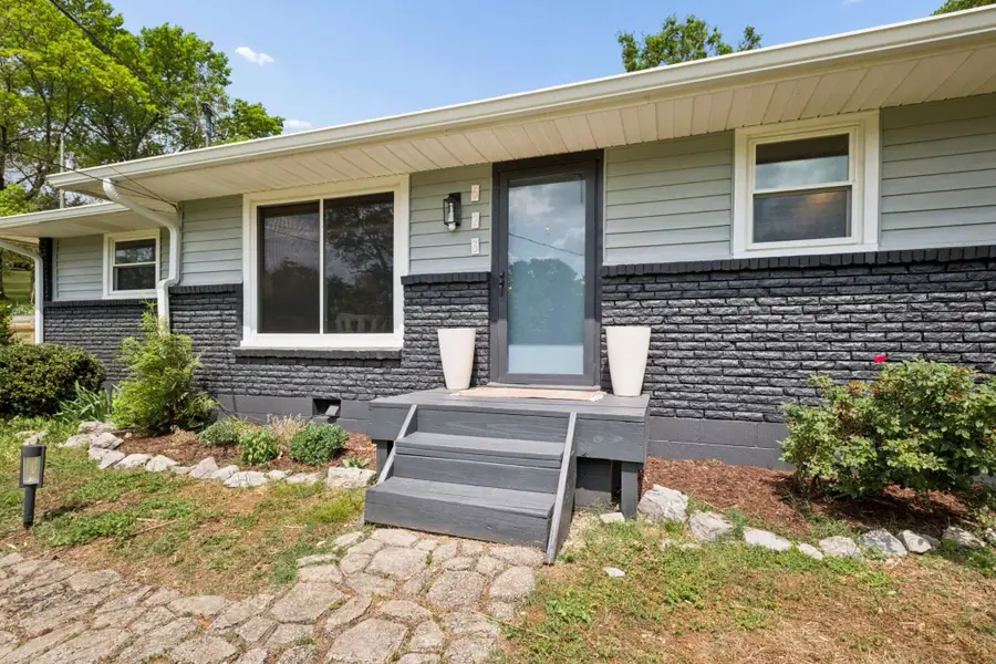 623 Philwood Dr, Nashville, TN 37214 - #3