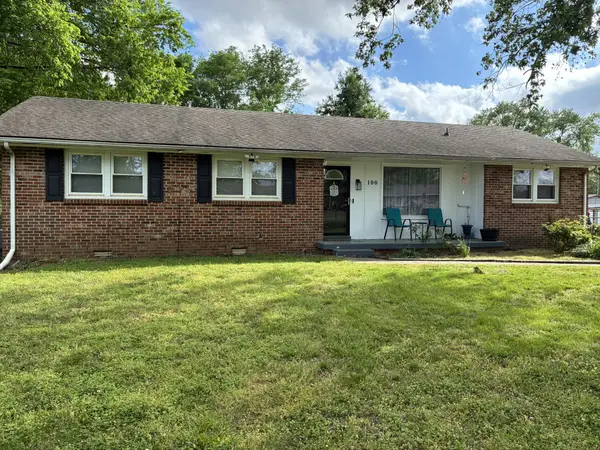 100 Susan St, Clarksville, TN 37042