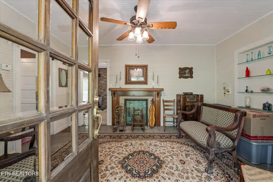 315 Laurel Hollow Rd, Clinton, TN 37716 - #3