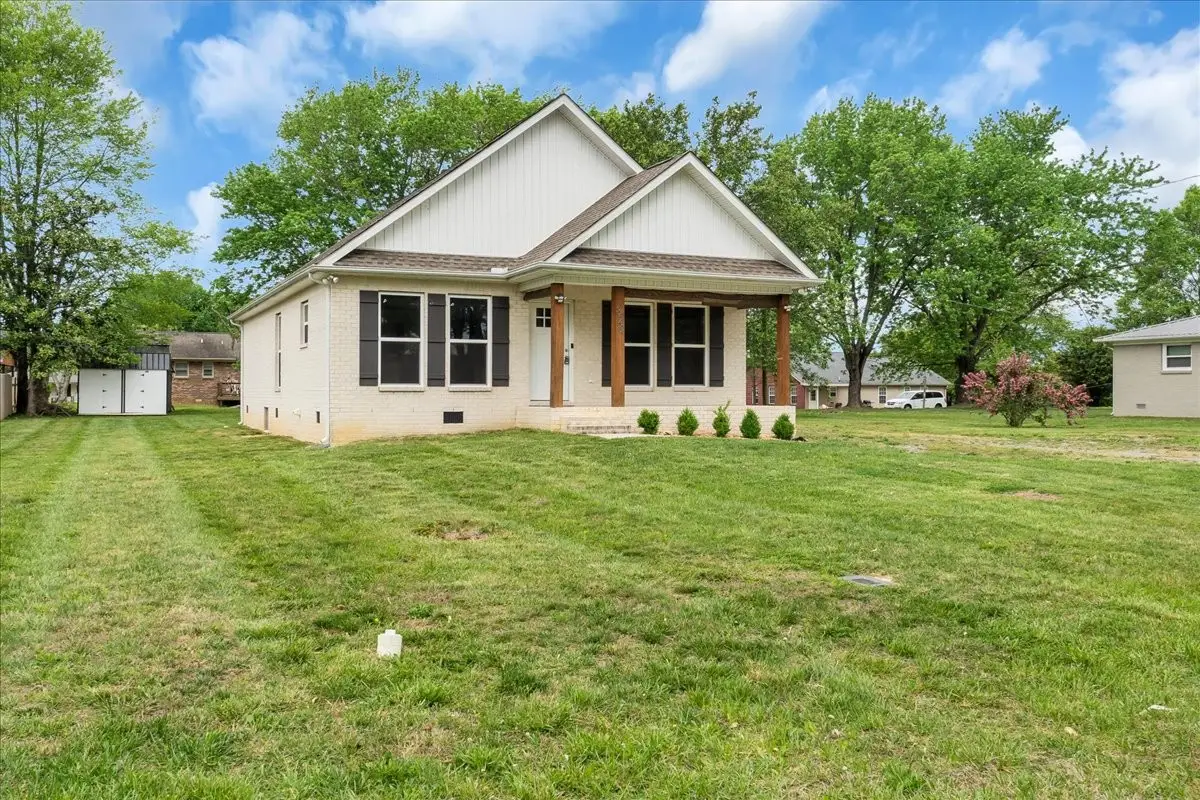 829 Luttrell Ave, Smithville, TN 37166 - #1