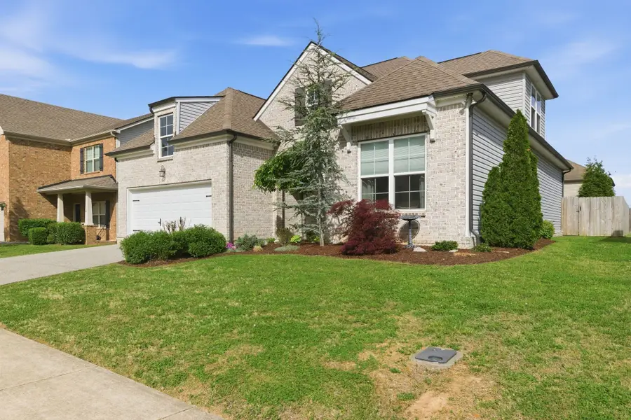 1050 Daniel Ln, Spring Hill, TN 37174 - #2