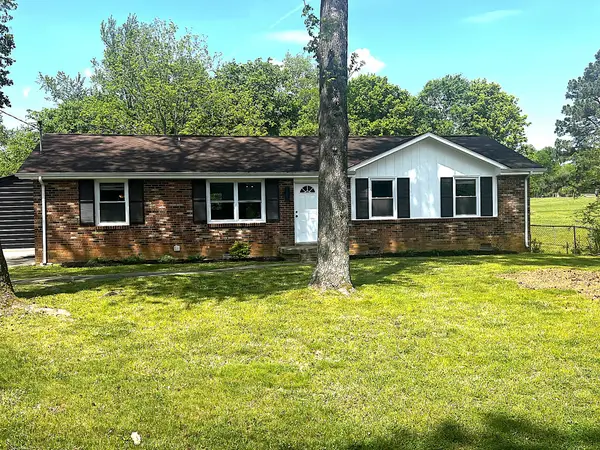 312 Golden Dr, Clarksville, TN 37040