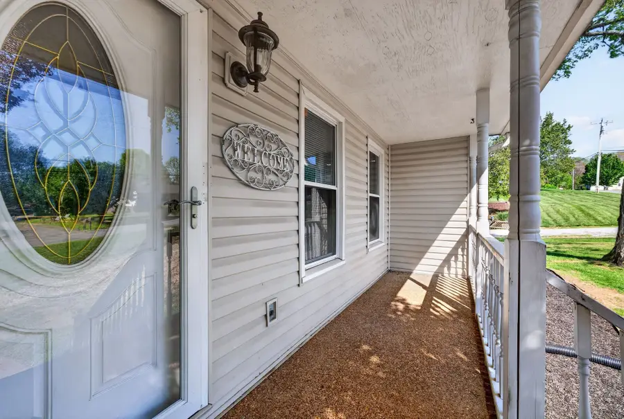 217 Timberlake Dr, Springfield, TN 37172 - #2