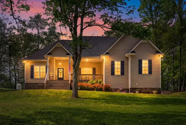 1820 River Rd, Clarksville, TN 37040