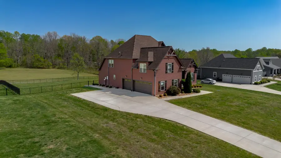 3053 Wedgewood Dr, Greenbrier, TN 37073 - #3