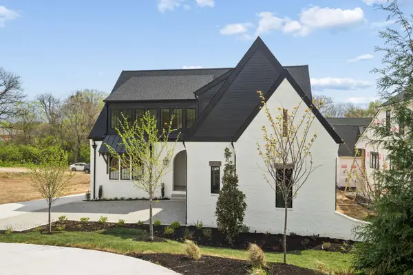 5448A Franklin Pike Cir, Brentwood, TN 37027