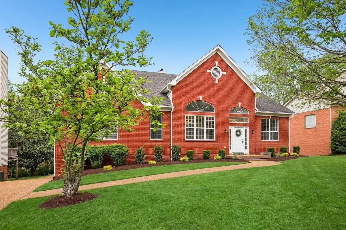 932 Iroquois Trl, Goodlettsville, TN 37072 - #1