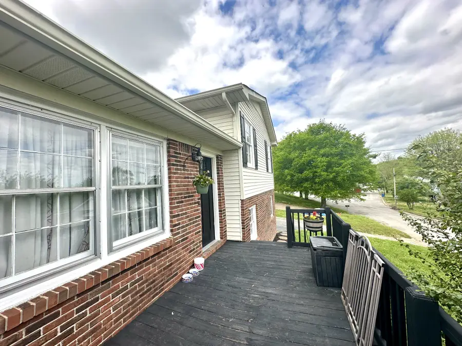 205 Edgewood St, Mount Pleasant, TN 38474 - #2