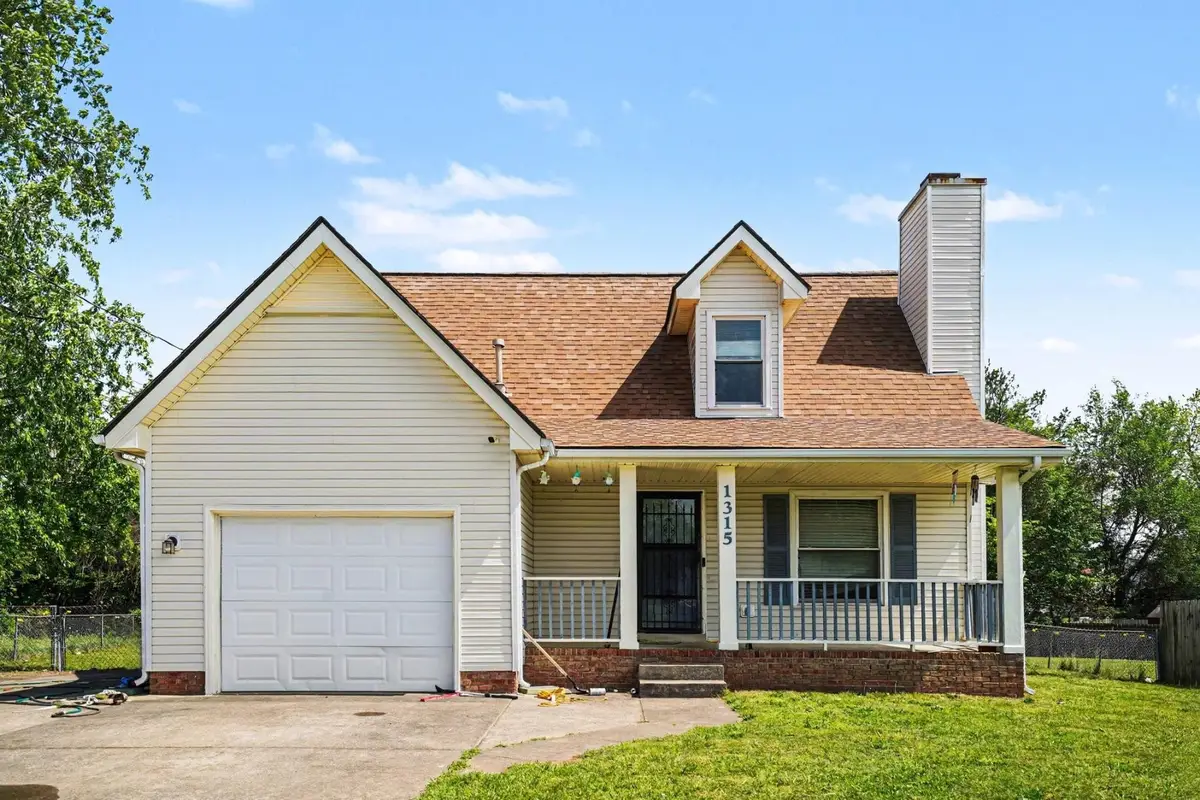 1315 Wennona Dr, Clarksville, TN 37042 - #1