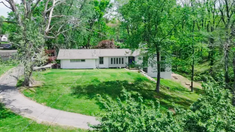 537 Indian Lake Rd, Hendersonville, TN 37075 - #2