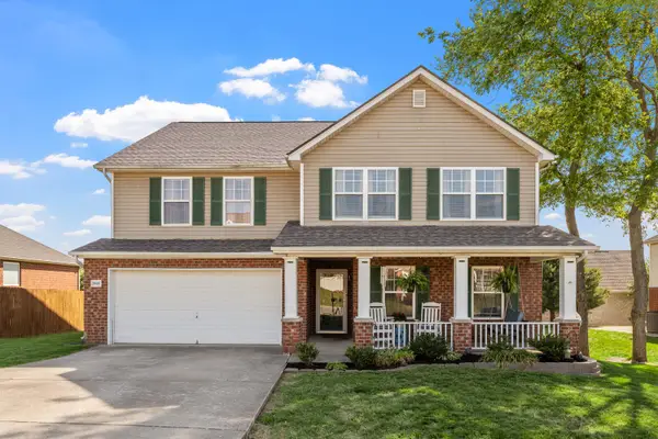 2848 Meadow Gln, Mount Juliet, TN 37122