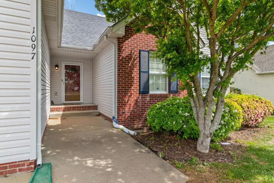 1097 Gunpoint Dr, Clarksville, TN 37042 - #2