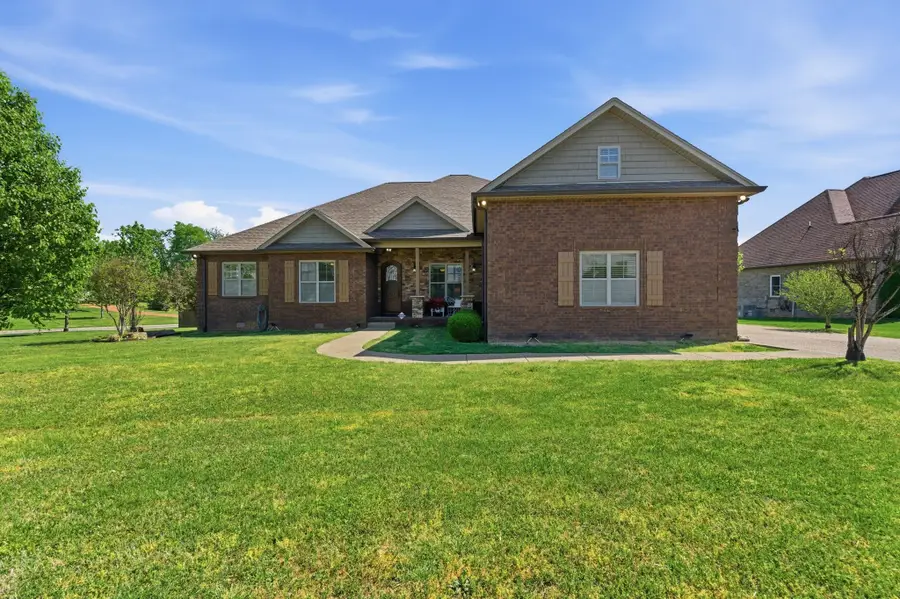 605 Concord Dr, Gallatin, TN 37066 - #3