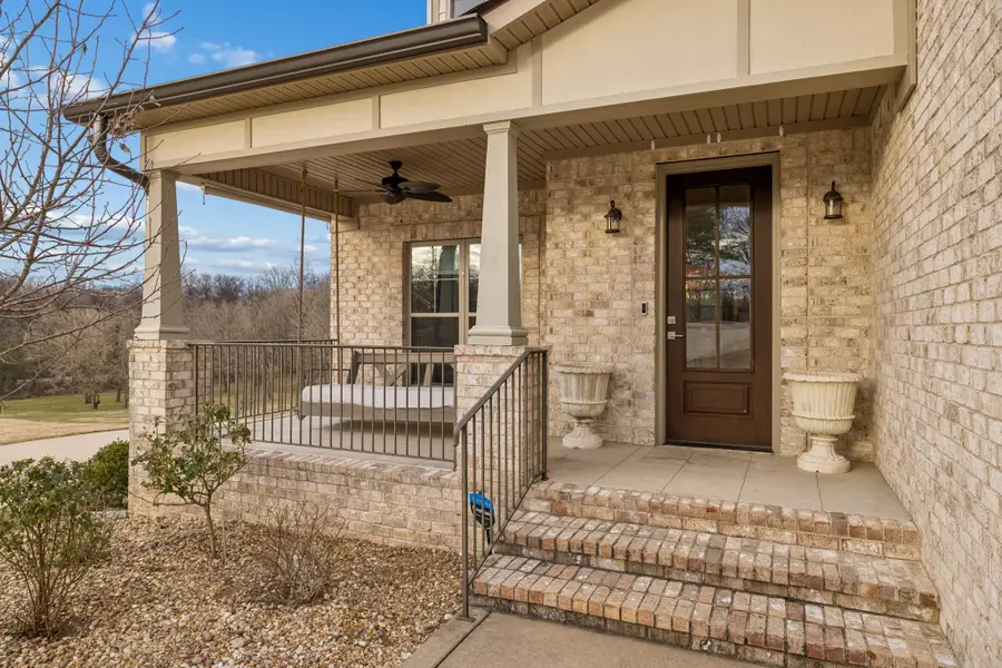 1412 Brook Dr, Columbia, TN 38401 - #2