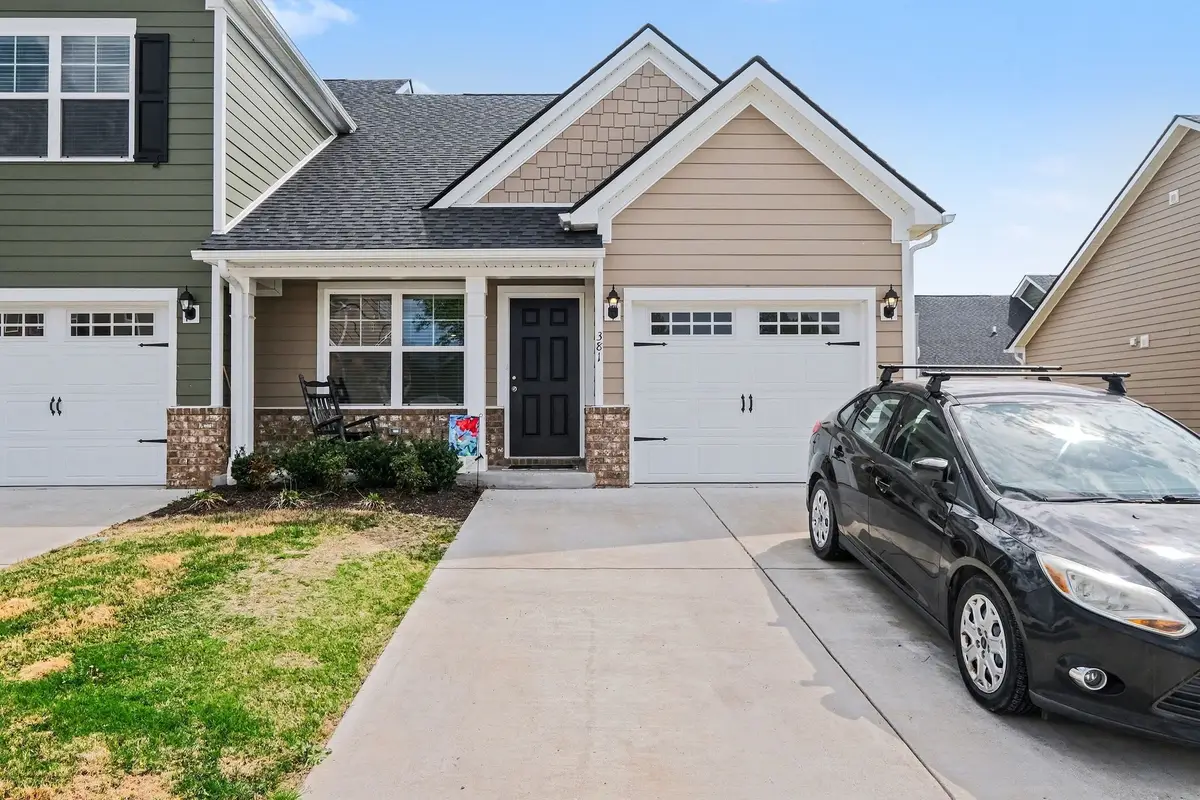 381 Ezra St, Pleasant View, TN 37146 - #1