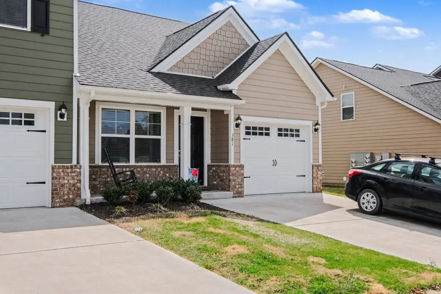 381 Ezra St, Pleasant View, TN 37146 - #2