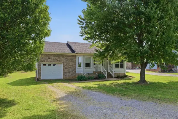 2636 Queen Anne Ct, Springfield, TN 37172