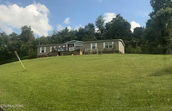 1605 Trig Long Rd, Dandridge, TN 37725