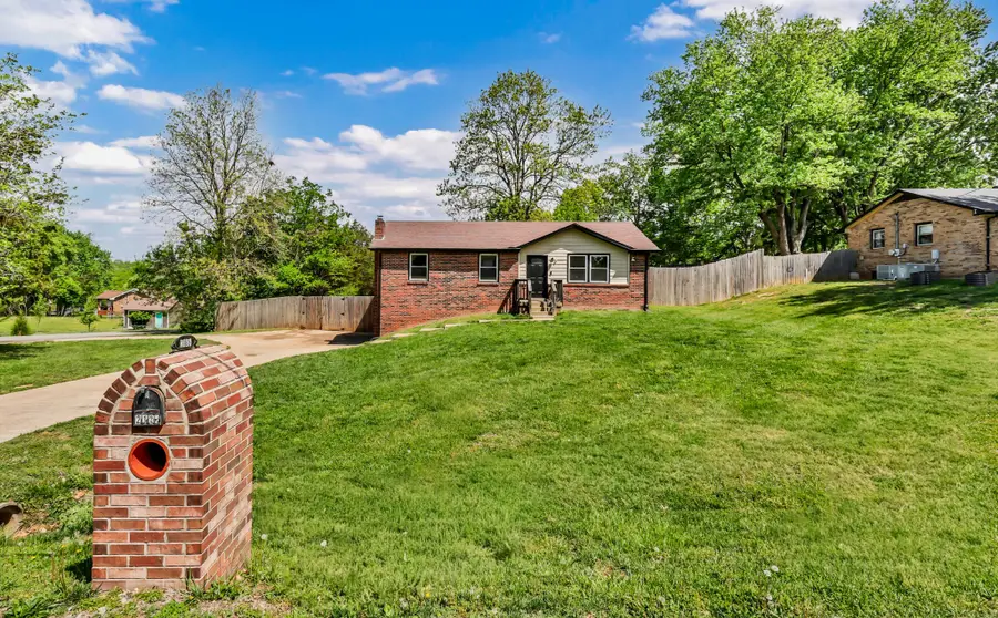 2186 Blakemore Dr, Clarksville, TN 37040 - #3