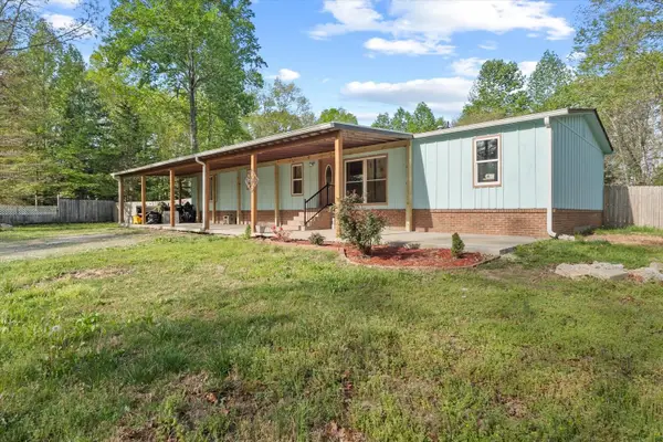 2354 Wayne Rd, Bon Aqua, TN 37025