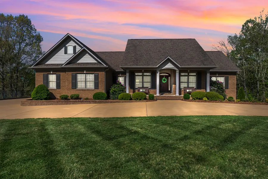 294 Cove Ln, Lawrenceburg, TN 38464 - #2