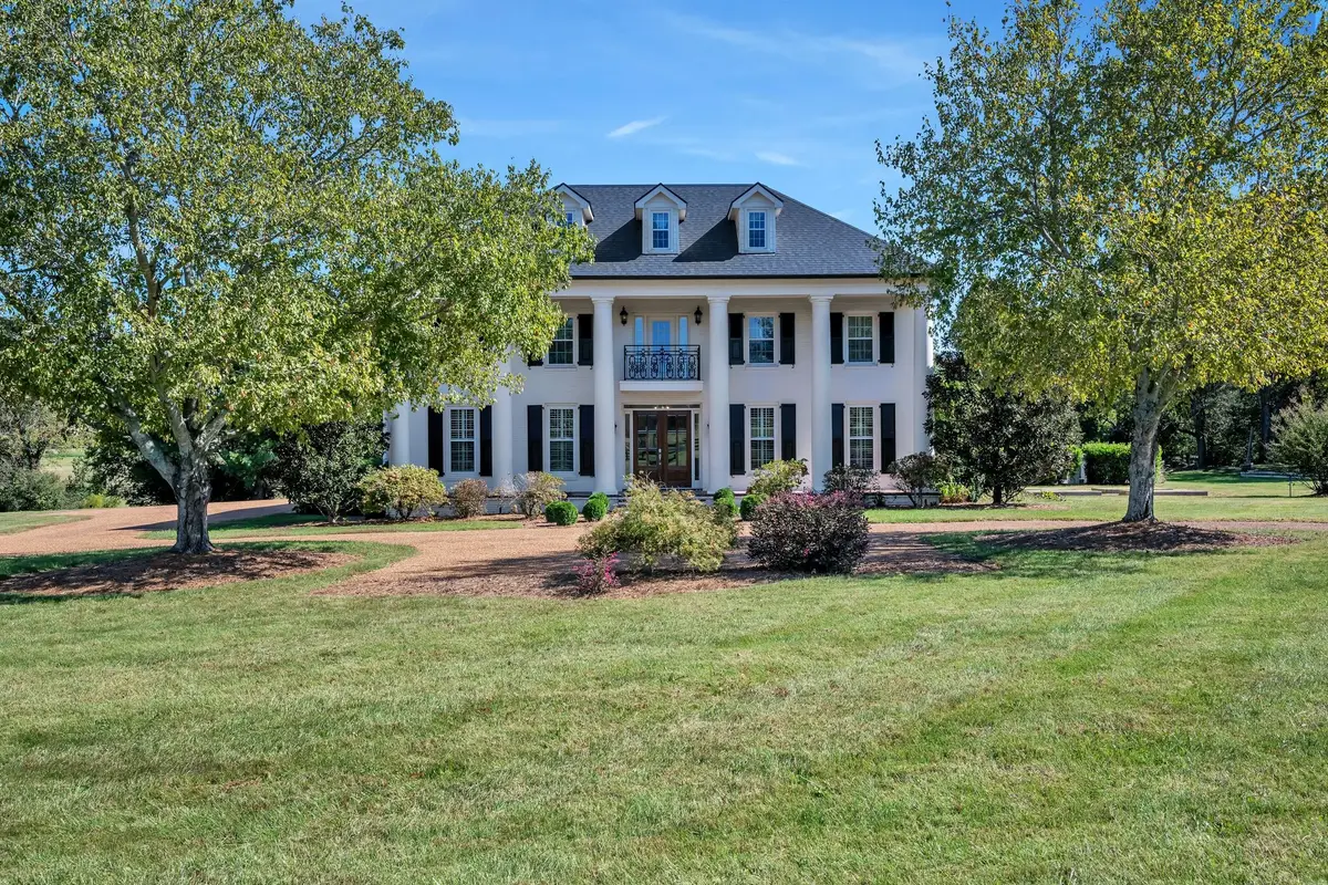 1860 Old Natchez Trce, Franklin, TN 37069 - #1