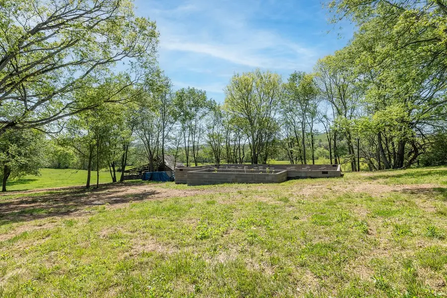 3938 Ostella Rd, Cornersville, TN 37047 - #3