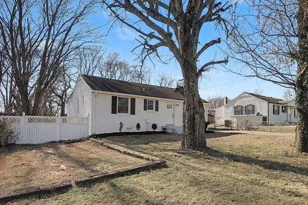 107 Garwood Dr, Nashville, TN 37210