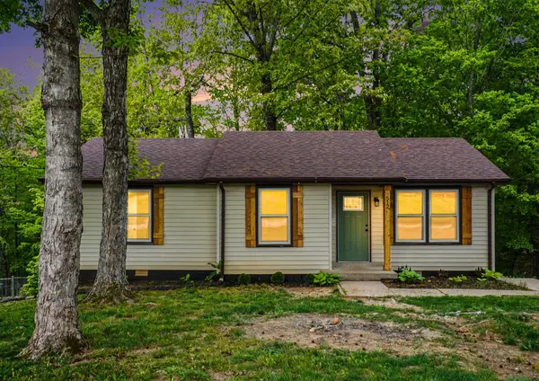 512 Aspen Dr, Clarksville, TN 37042