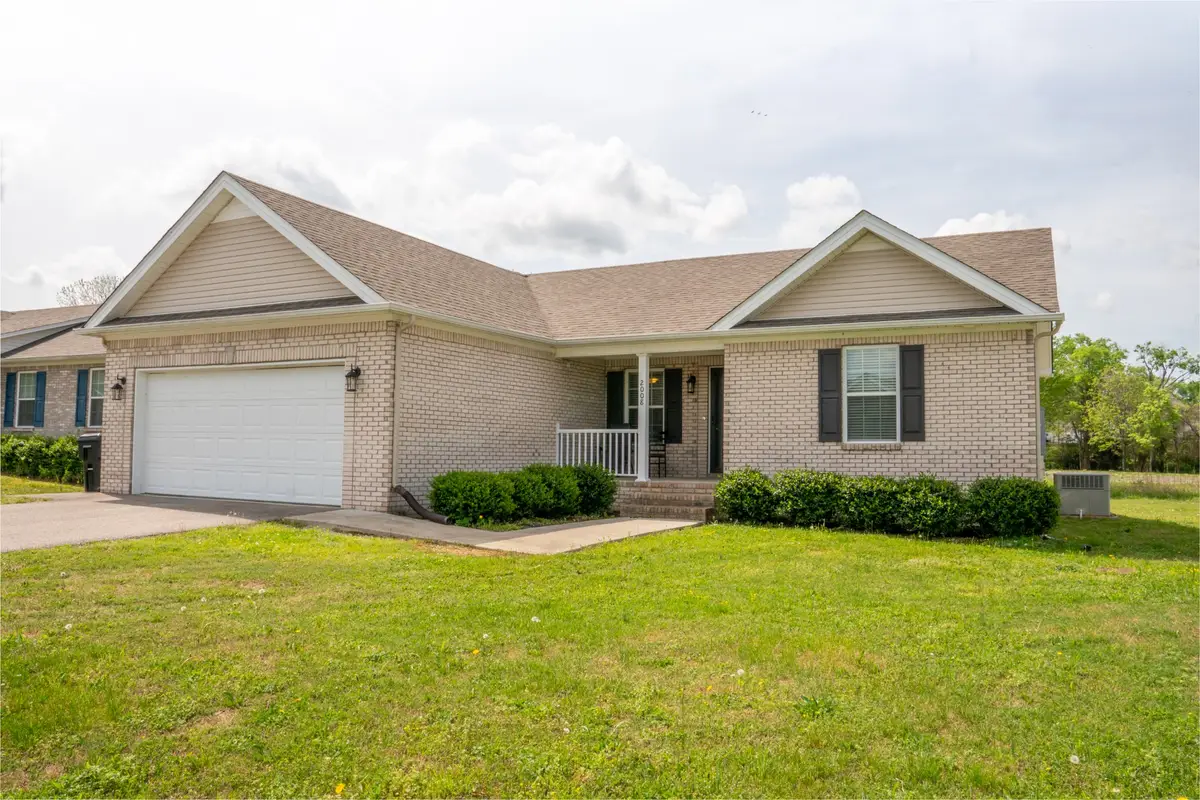 2008 Eisley Ln, Columbia, TN 38401 - #1