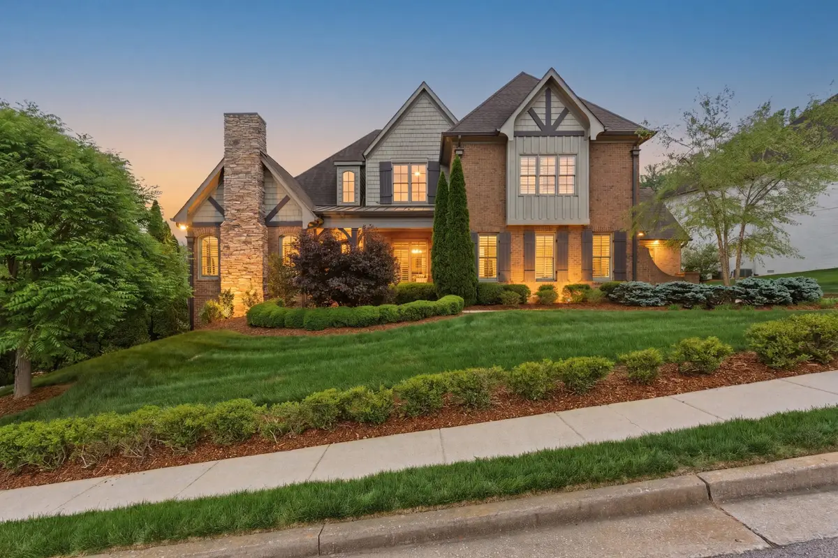 4041 Ayleworth Ln, Nashville, TN 37221 - #1