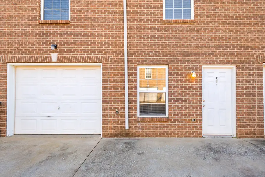 535 Lafayette Rd, Clarksville, TN 37042 - #2