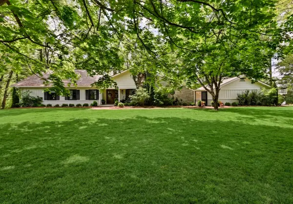 1667 Simpson Dr, Clarksville, TN 37043