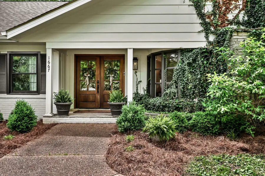 1667 Simpson Dr, Clarksville, TN 37043 - #2