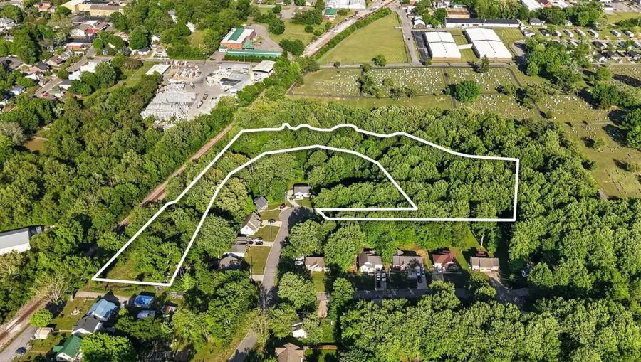 212 Juanita Dr, Springfield, TN 37172 - #3