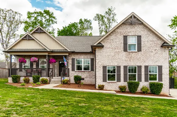 715B N Russell St, Portland, TN 37148