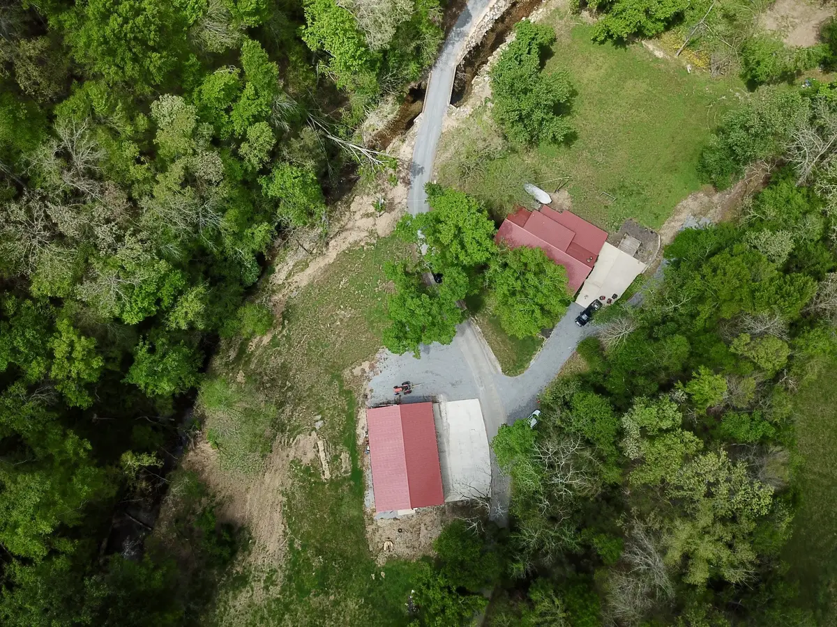 580 Defeated Creek Rd, Centerville, TN 37033 - #1