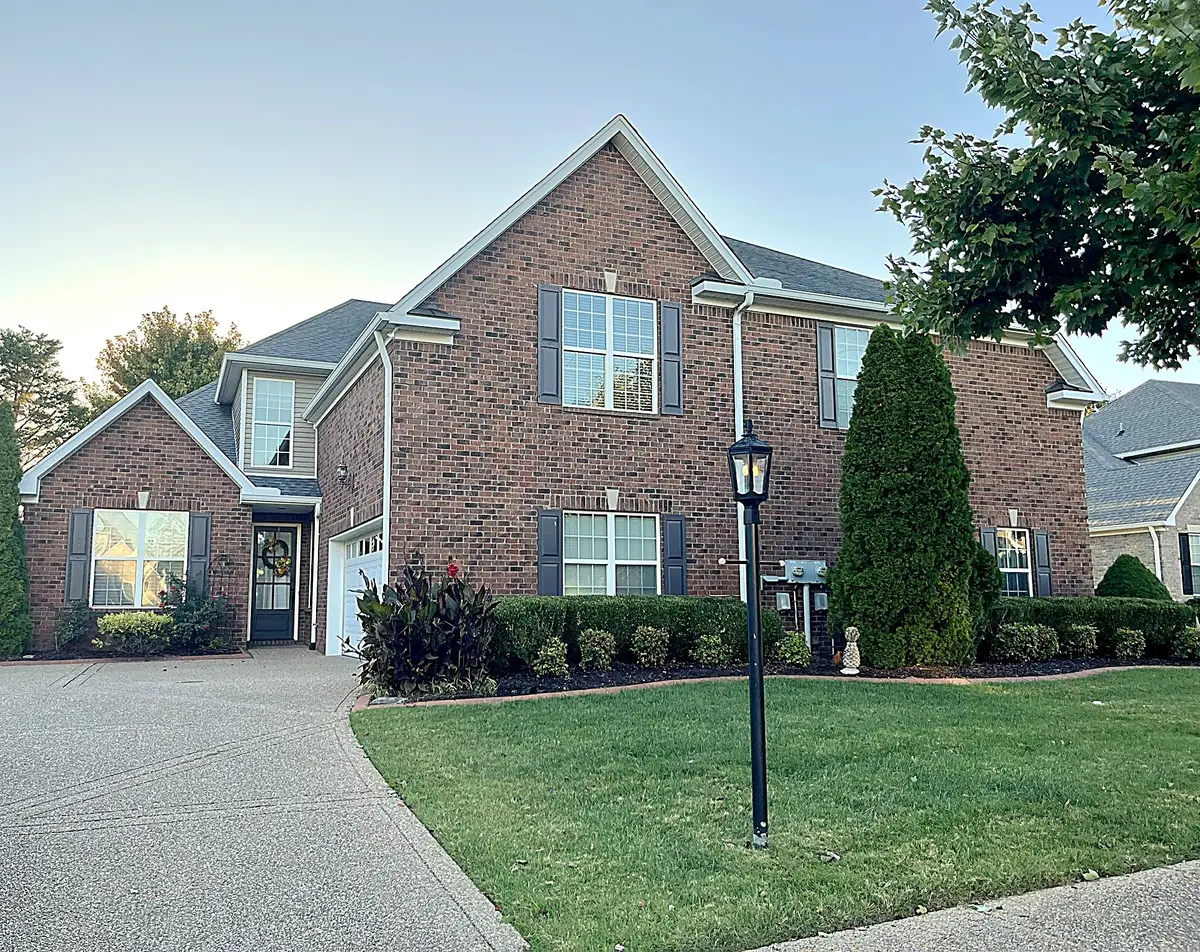 1009 Larkwood Dr, Hermitage, TN 37076 - #1