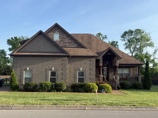 450 Cobblestone Way, Mount Juliet, TN 37122