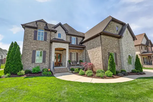 714 Dallas Ct, Murfreesboro, TN 37130