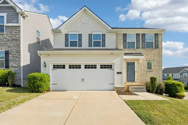 2823 Winterberry Dr, Columbia, TN 38401