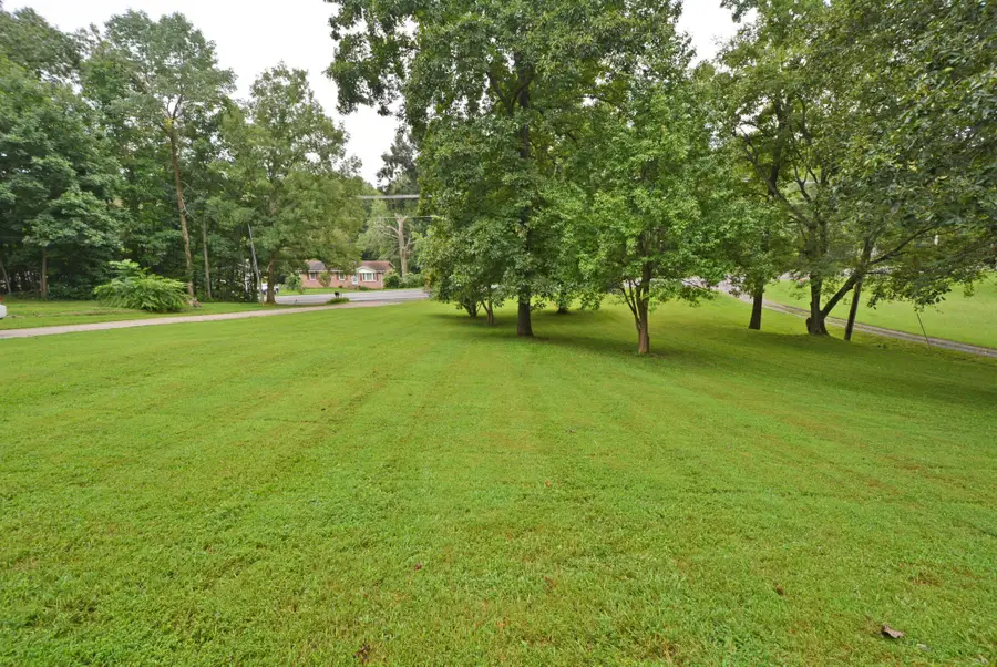 327 Dunbar Cave Rd, Clarksville, TN 37043 - #2