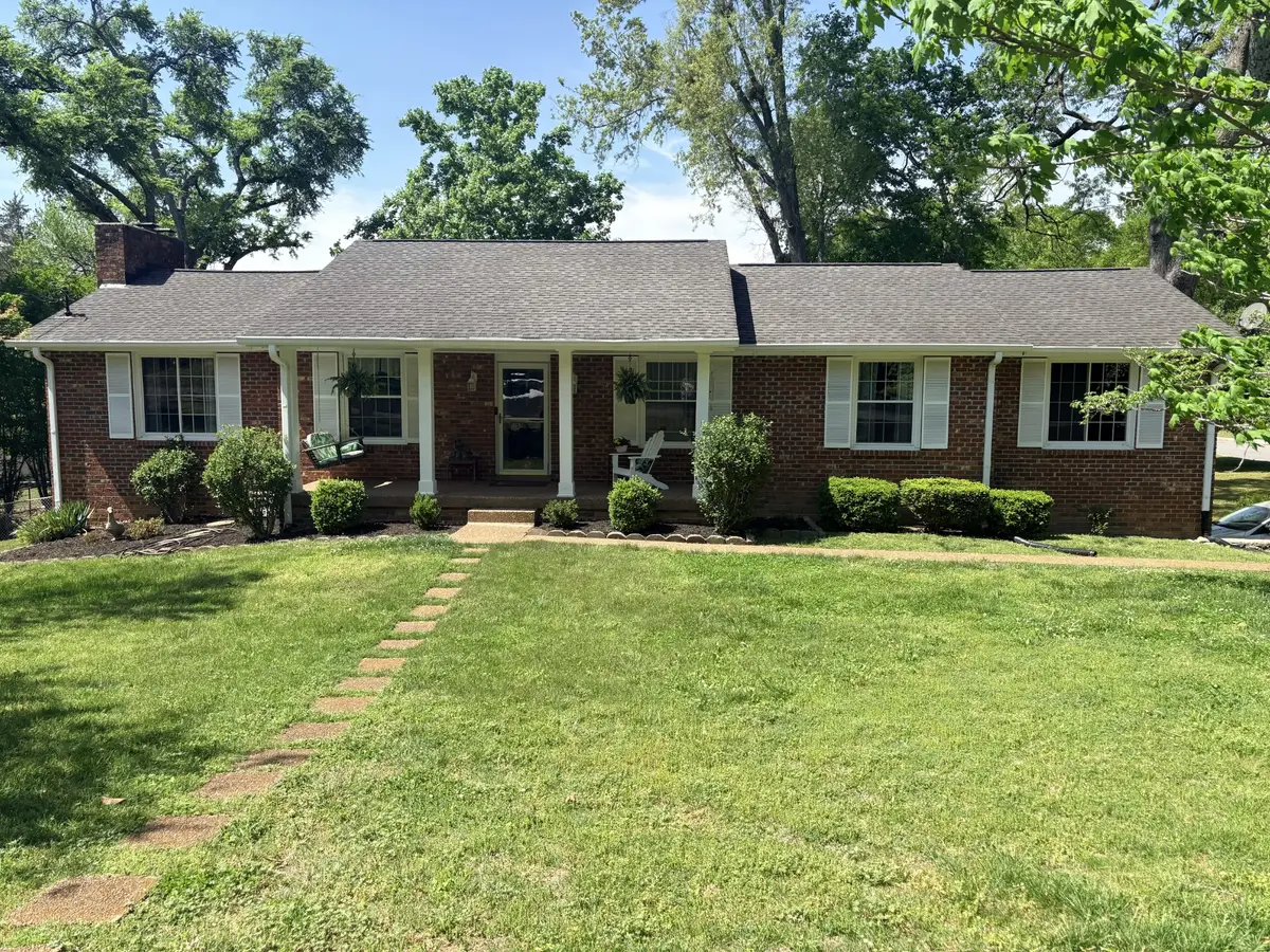 108 Ervin St, Hendersonville, TN 37075 - #1