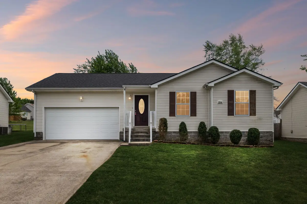 254 Senator Dr, Clarksville, TN 37042 - #1